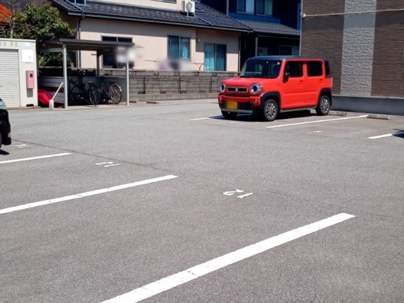レオパレスキャッツ　アイⅡ 駐車場