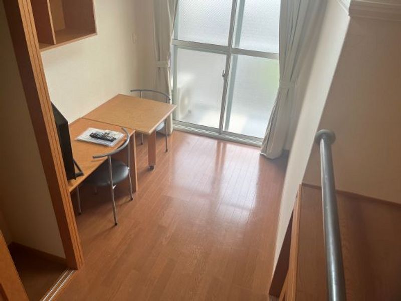 レオパレスル・コントワールⅡ 居間