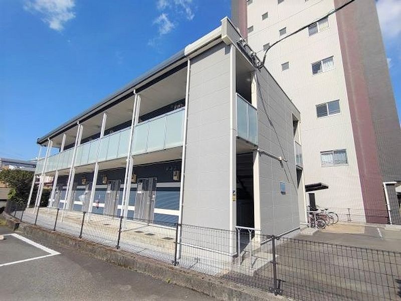 レオネクストリバーサイド橘 外観