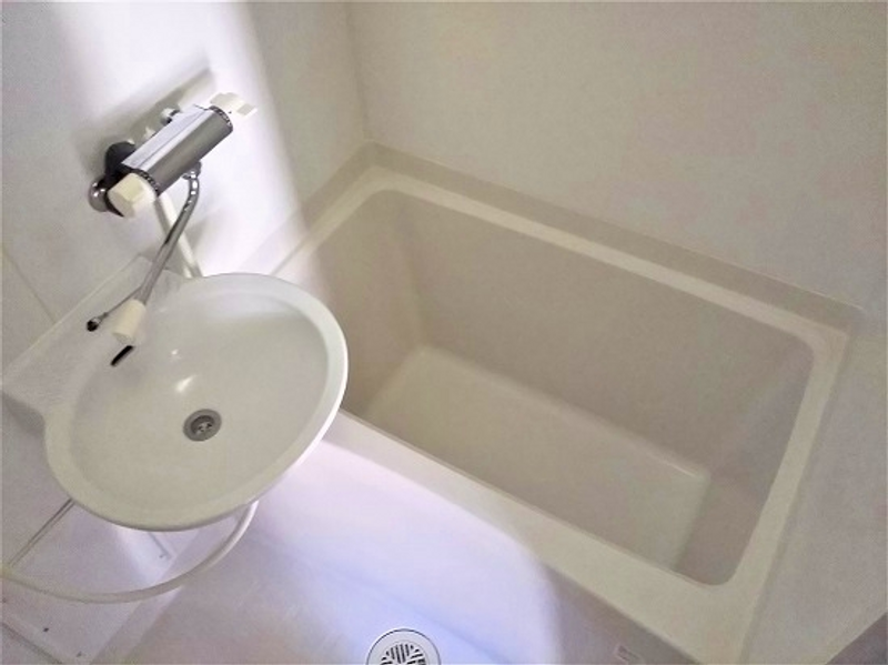 レオパレスオズメゾン 風呂