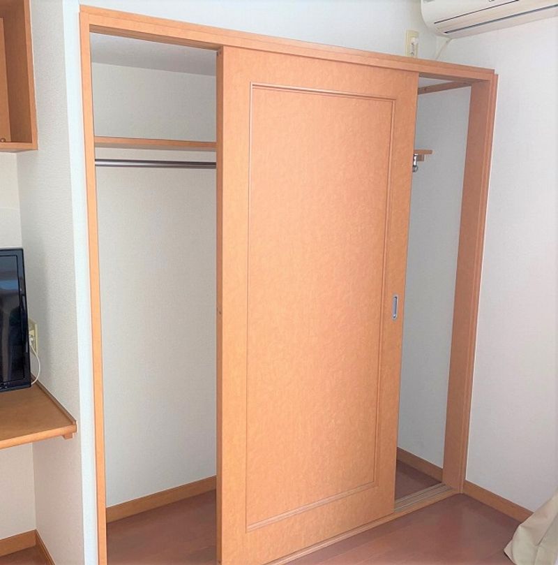 レオパレスボヌールⅡ 収納