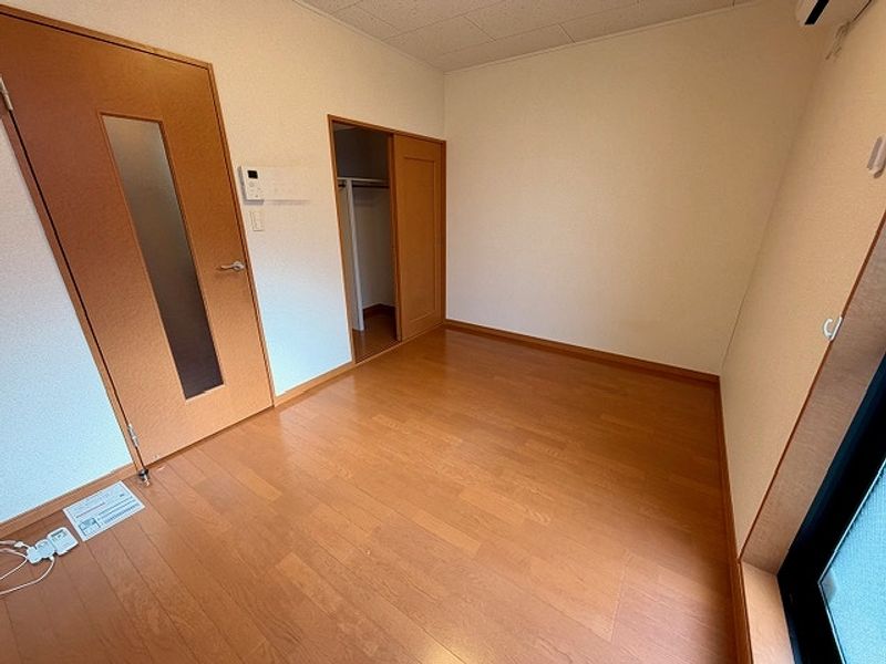 レオパレス双葉 居間