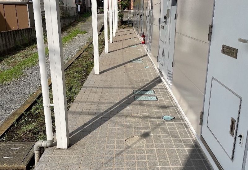 レオパレスシャルマン　セゾン エントランス