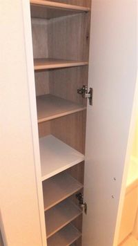 レオパレスリュミエール 玄関