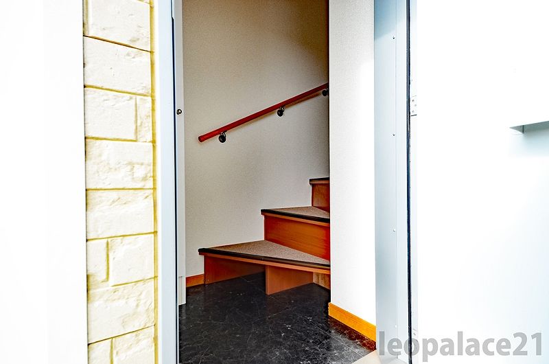 leopalace Green Wind Entrance