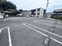 クレイノ八重 駐車場