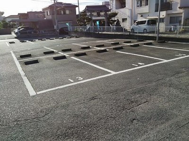 レオパレスＭＫ−Ⅰ 駐車場