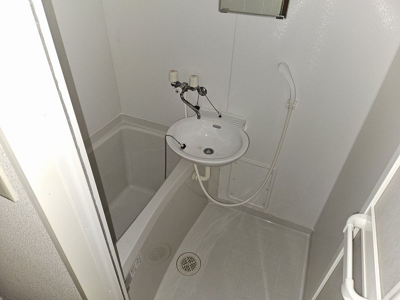 レオパレスとちの木 風呂