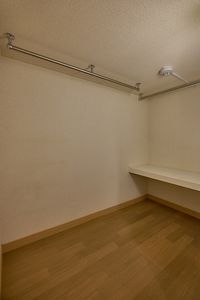 レオパレスレスト　清水 収納