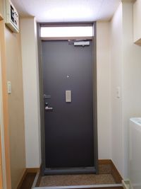レオパレスグランドゥールＡ 玄関