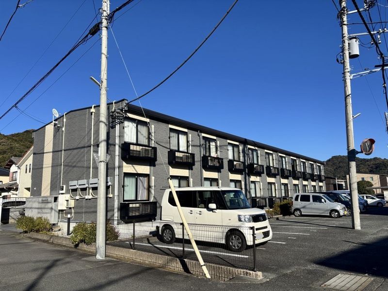 レオパレス宮脇 駐車場