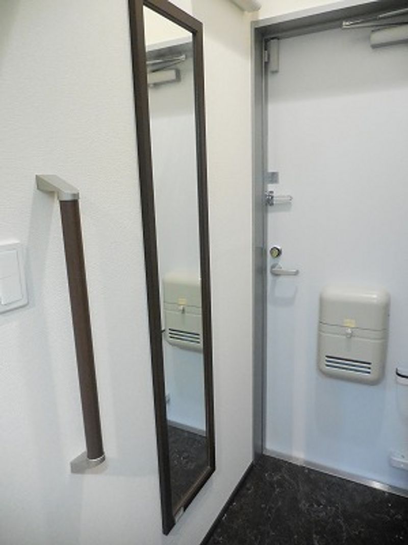 レオネクスト葉 玄関