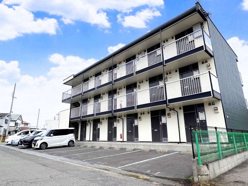レオパレス湊御殿 駐車場