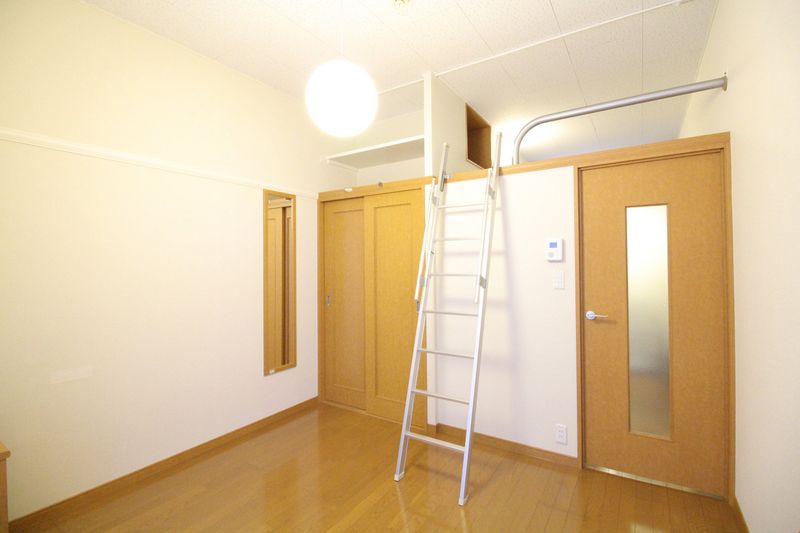 レオパレスヴィヴレⅡ 居間