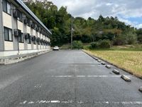 レオパレスディパーチャ 駐車場