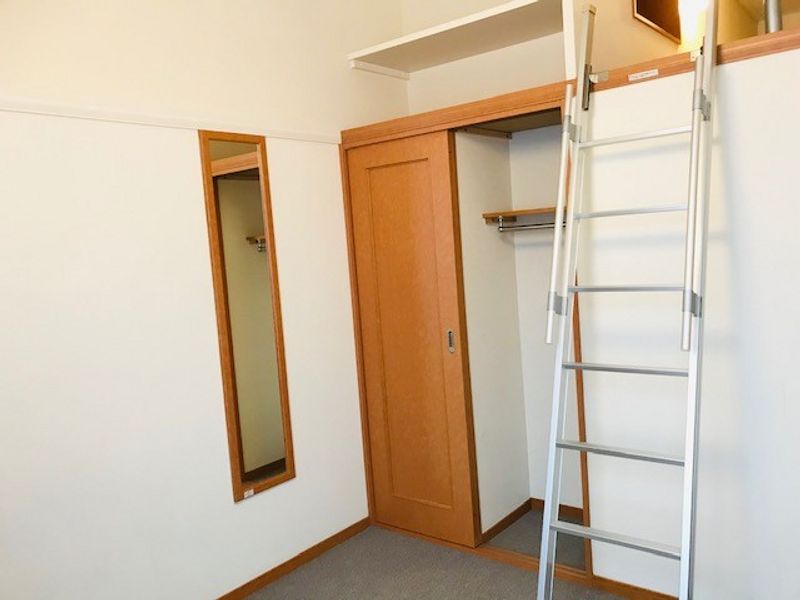 レオパレスシャルマン 収納