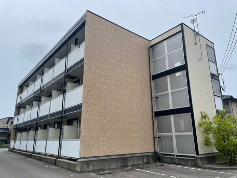 レオパレスパラーム　ユーマ 外観