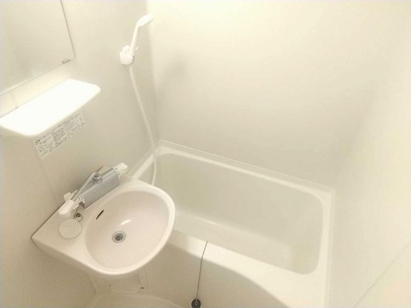 レオパレスＨＳＩ　ＲＩＶＥＲ 風呂
