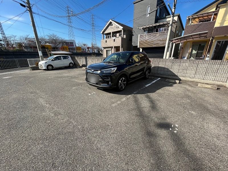 レオパレスヤマトⅡ 駐車場