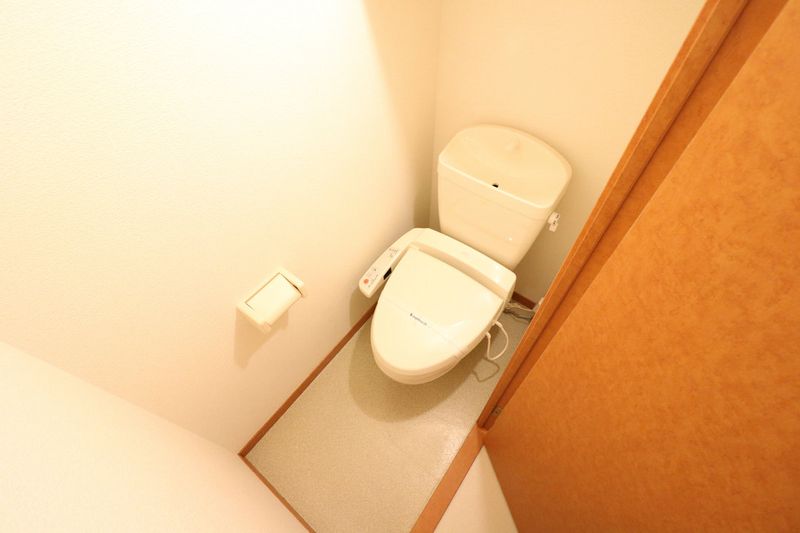 レオパレスおうみ トイレ
