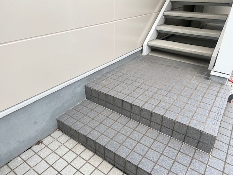 レオパレス舞の荘 エントランス