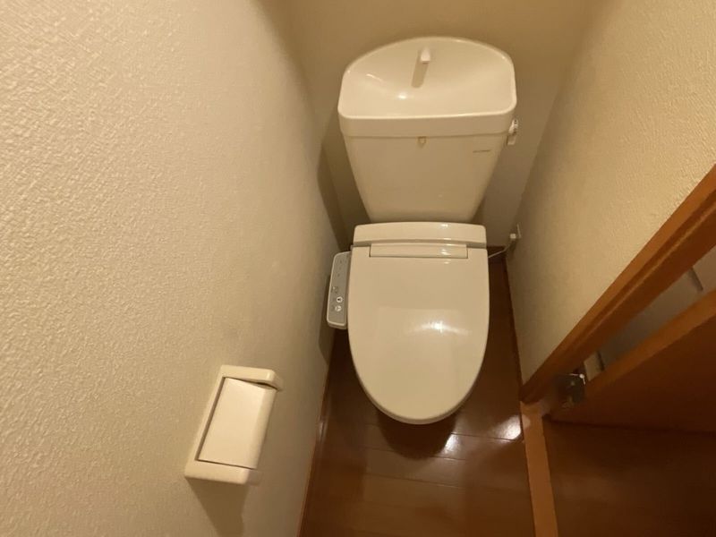 レオパレスひかり トイレ