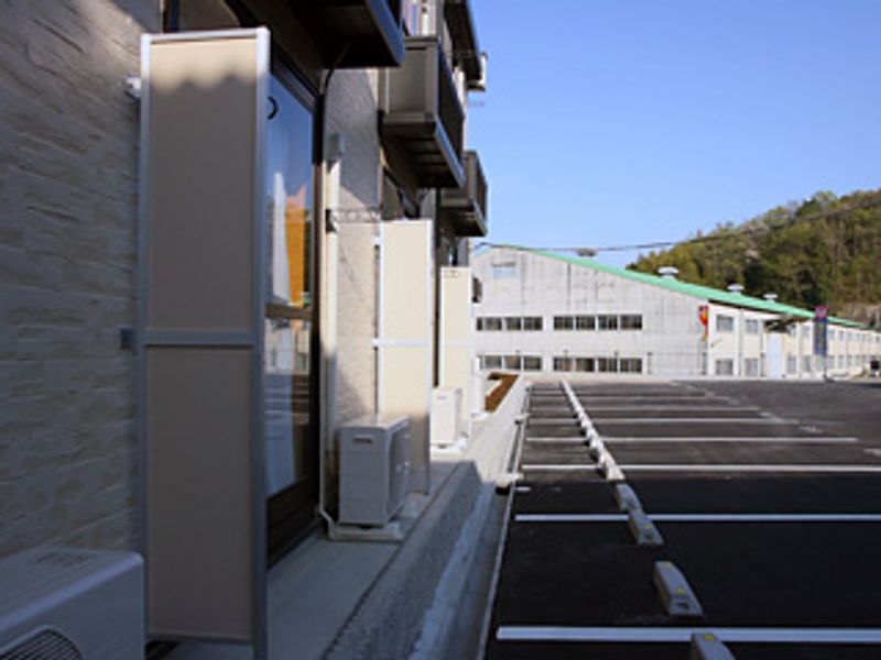 レオパレスＥＳＰＡＣＩＯ 駐車場