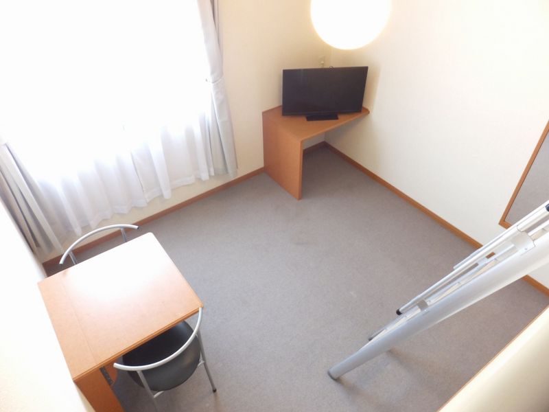 レオパレス北原 居間