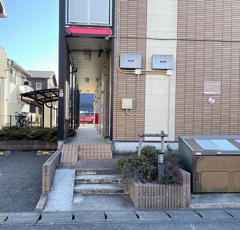 レオパレス南流山 エントランス