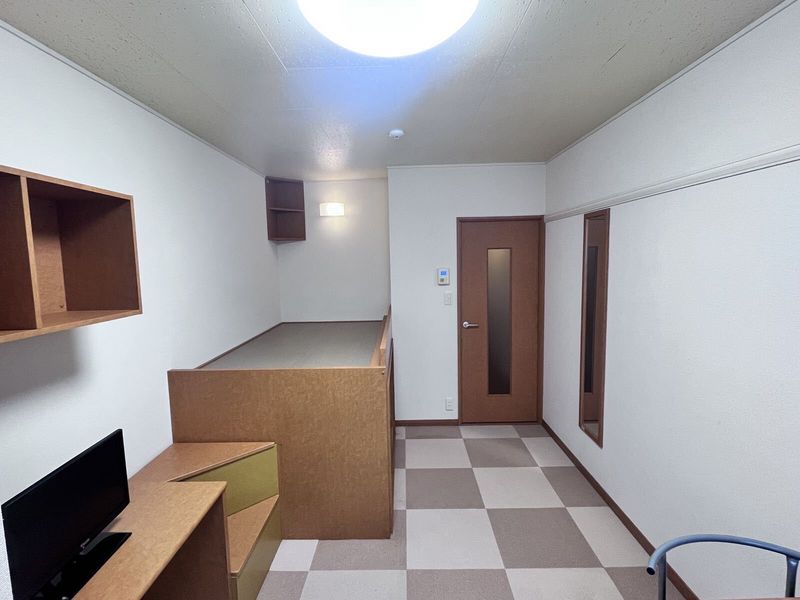 レオパレスアンソレイユ 居間