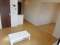 ミランダ大邸 居間