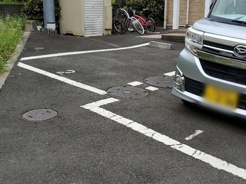 レオパレスｙｕｋｉ 駐車場