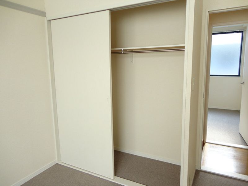 レオパレスＳＫＹプラザ 収納