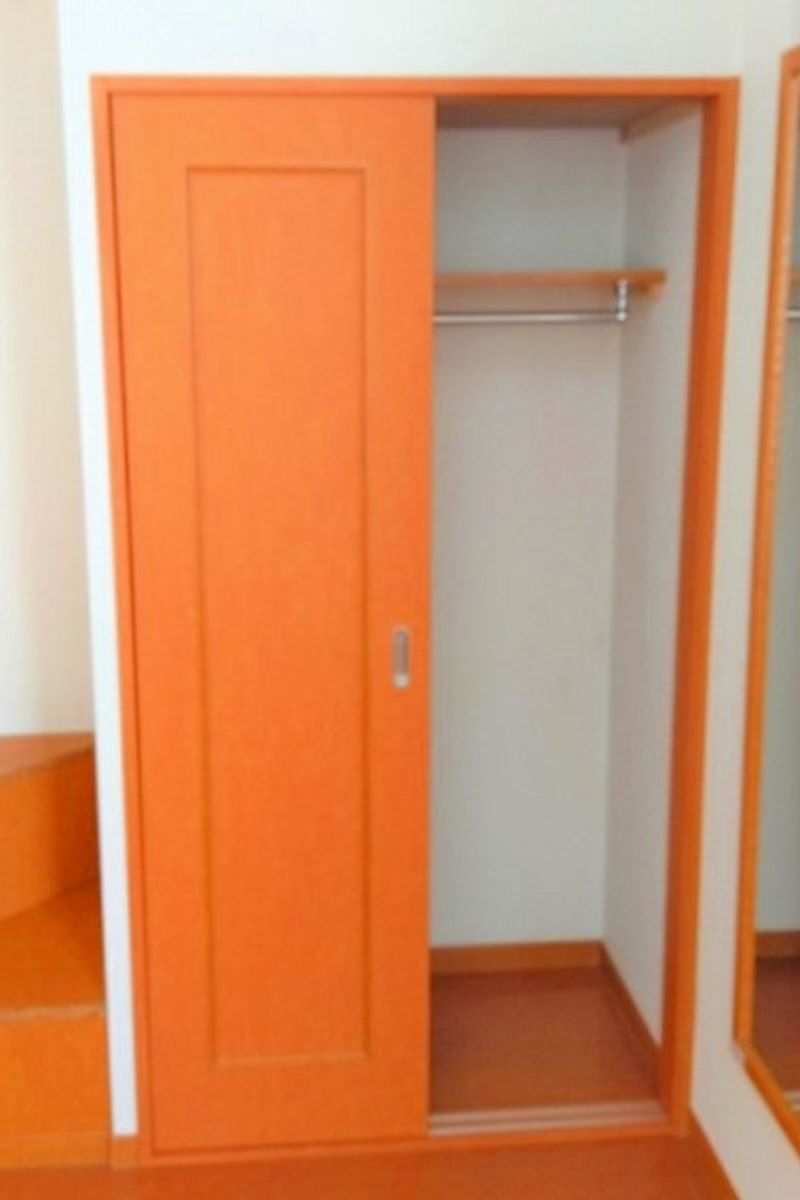 レオパレスヴェルデュール桜台 収納
