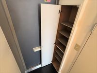 レオパレス興 玄関