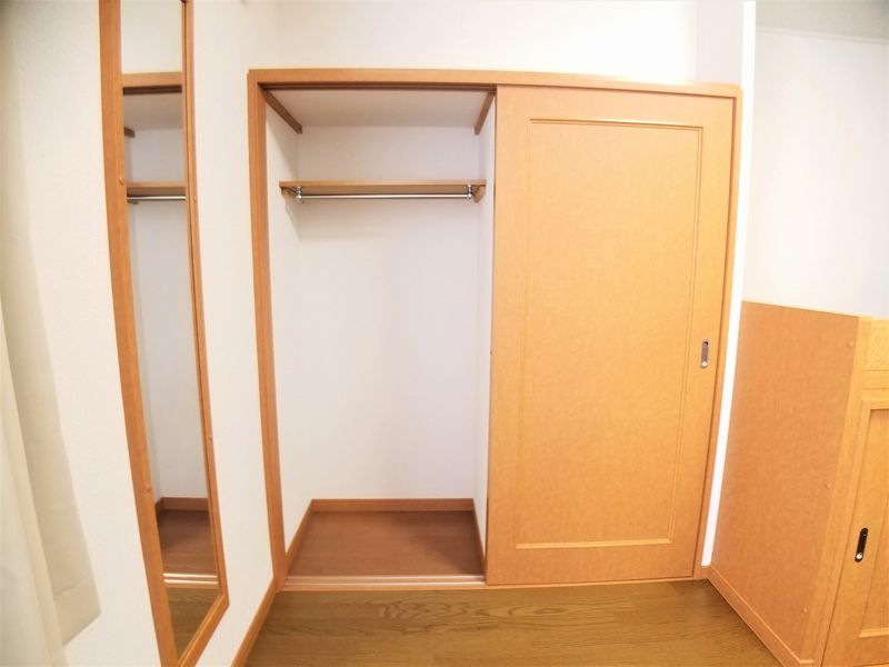 レオパレス火切塚 収納