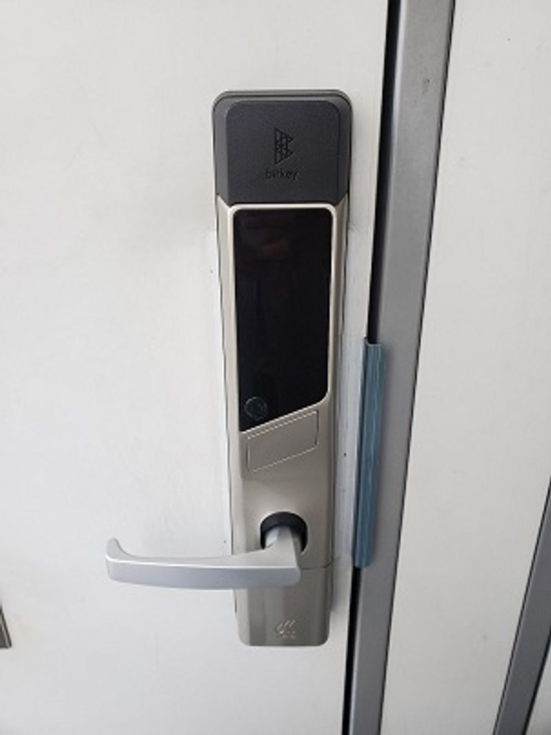 レオパレスインサイド新栄 セキュリティ
