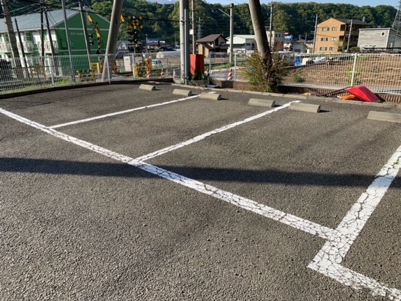 レオネクストキャピタルカトル 駐車場