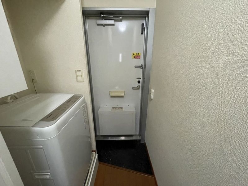 レオパレスＮＡＧＡＫＵＲＡ 玄関