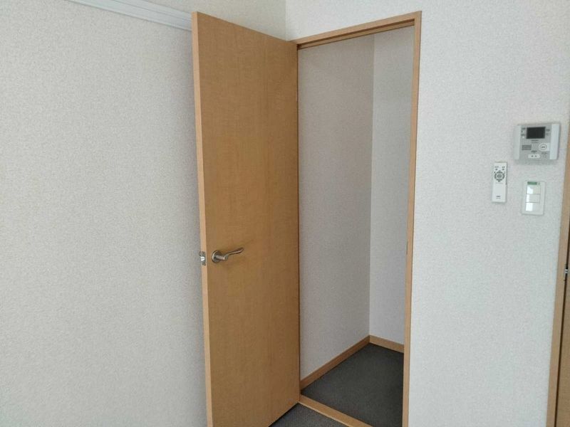 レオパレスラグレージュ 収納