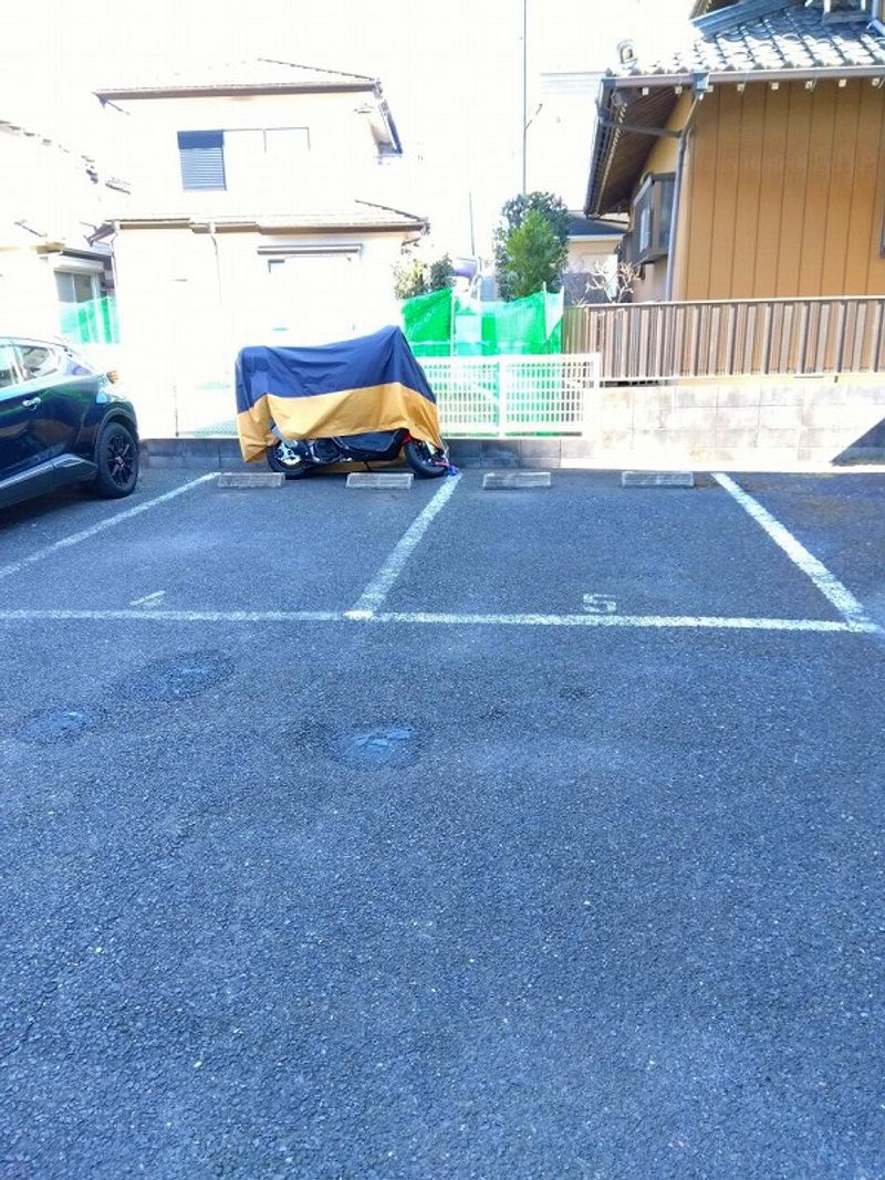 レオパレス希林館Ⅱ 駐車場