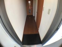 レオパレスファンステージ 玄関