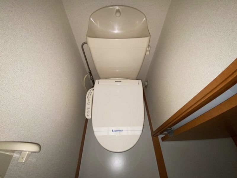 レオパレスシュプール トイレ