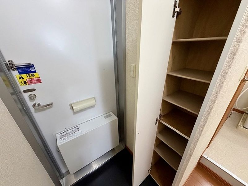 レオパレスクオレ　ハヤシ 玄関