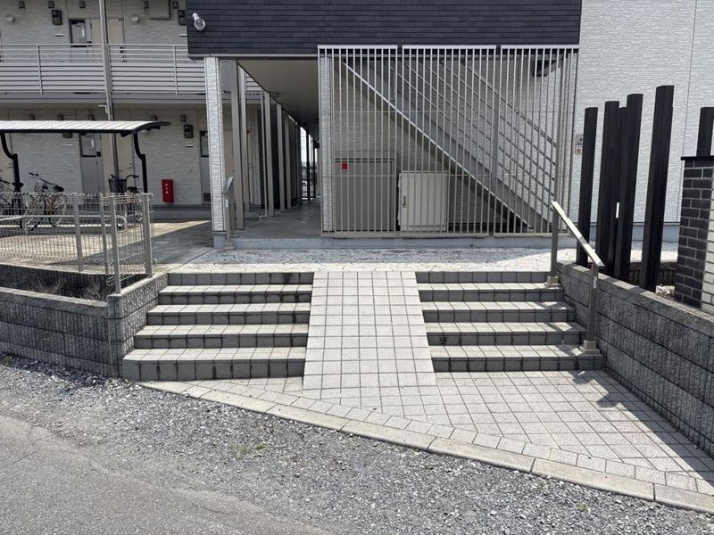 クレイノエスポワール エントランス