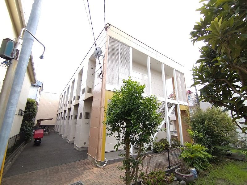 レオパレスみずき 外観