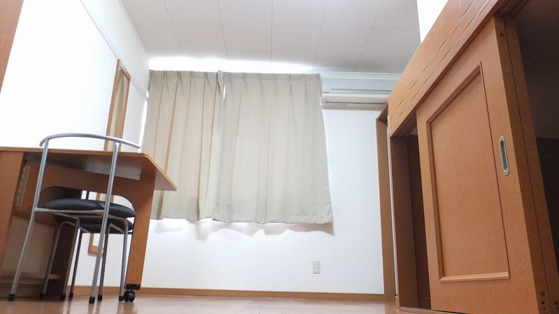 レオパレスクレスト石原 居間