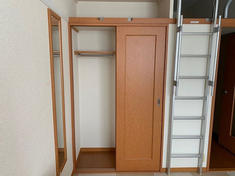 レオパレス吹上 収納