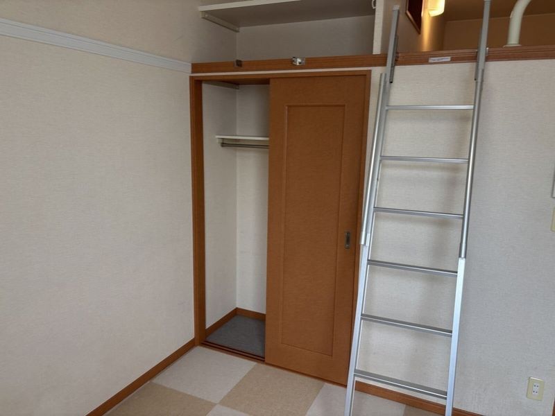 レオパレスラングシェーン 収納