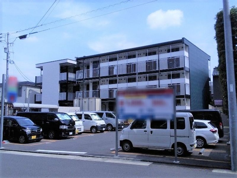 レオパレス光 外観